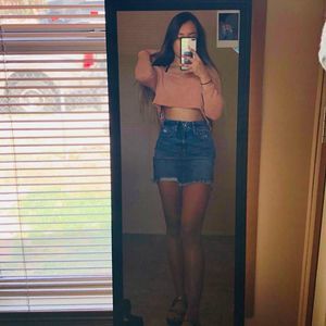 Meet your Posher, Esther